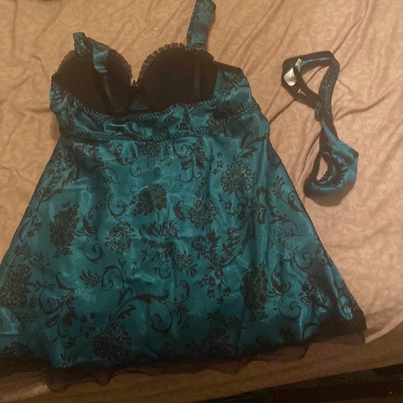 Worn one time - Picture 3 of 3